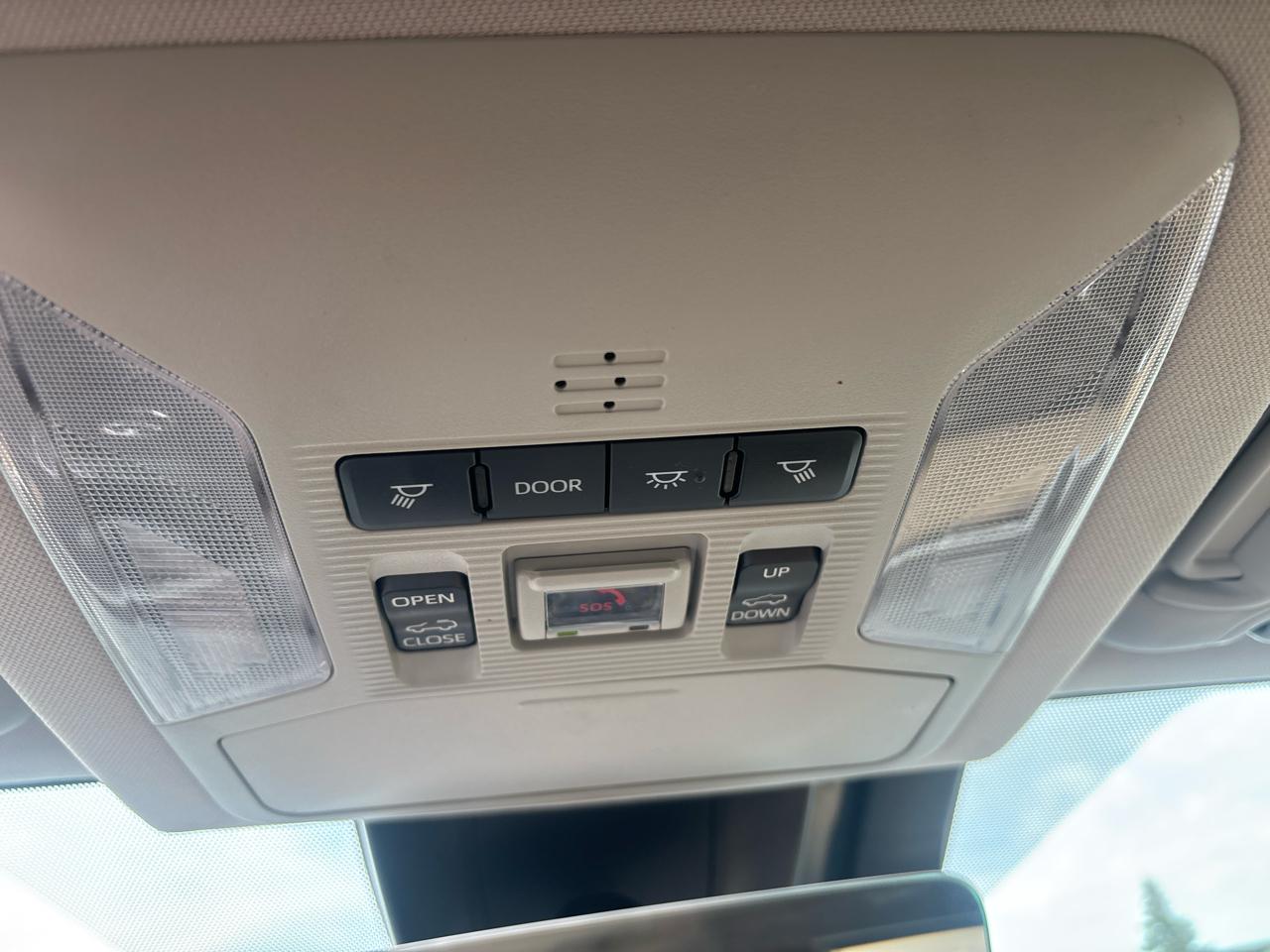 Toyota RAV4 Hybrid XLE AWD (Natl) 2022