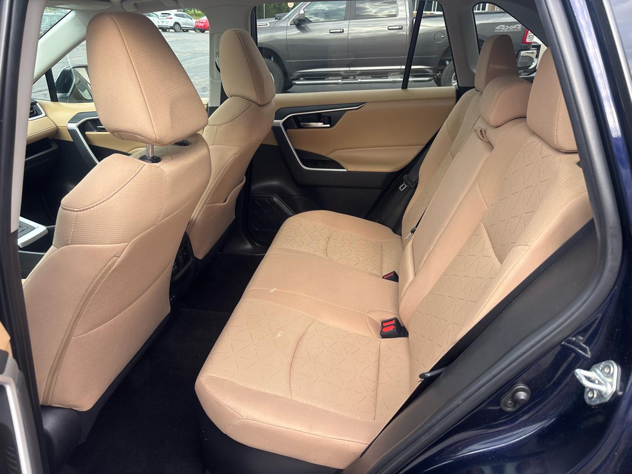 Toyota RAV4 Hybrid XLE AWD (Natl) 2022