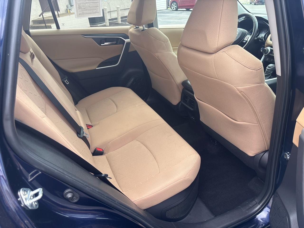 Toyota RAV4 Hybrid XLE AWD (Natl) 2022