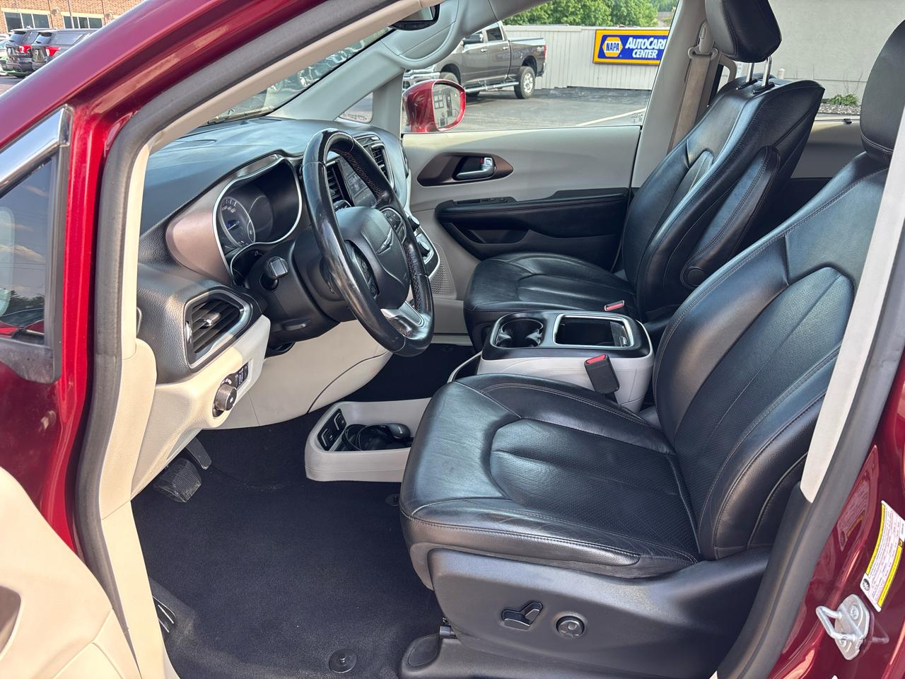 Chrysler Pacifica Touring-L Plus 2018