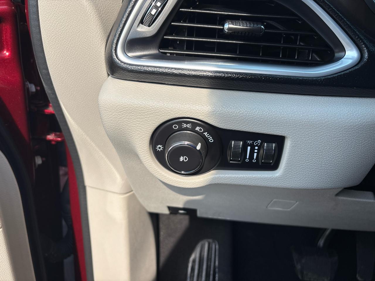 Chrysler Pacifica Touring-L Plus 2018