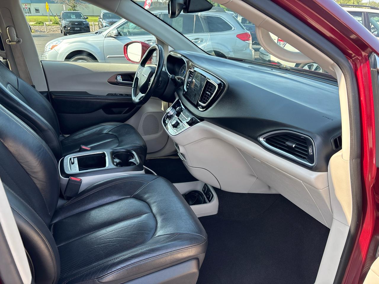 Chrysler Pacifica Touring-L Plus 2018
