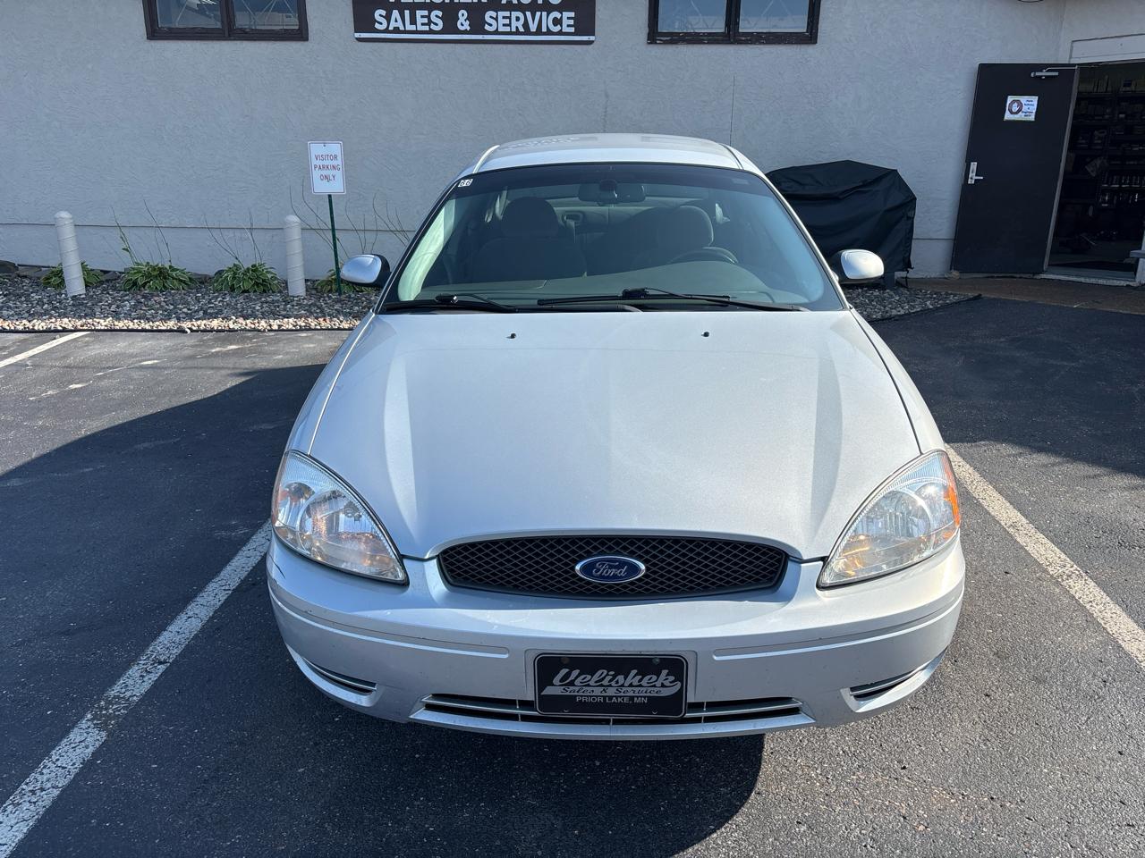 Ford Taurus 4dr Sdn SEL 2007