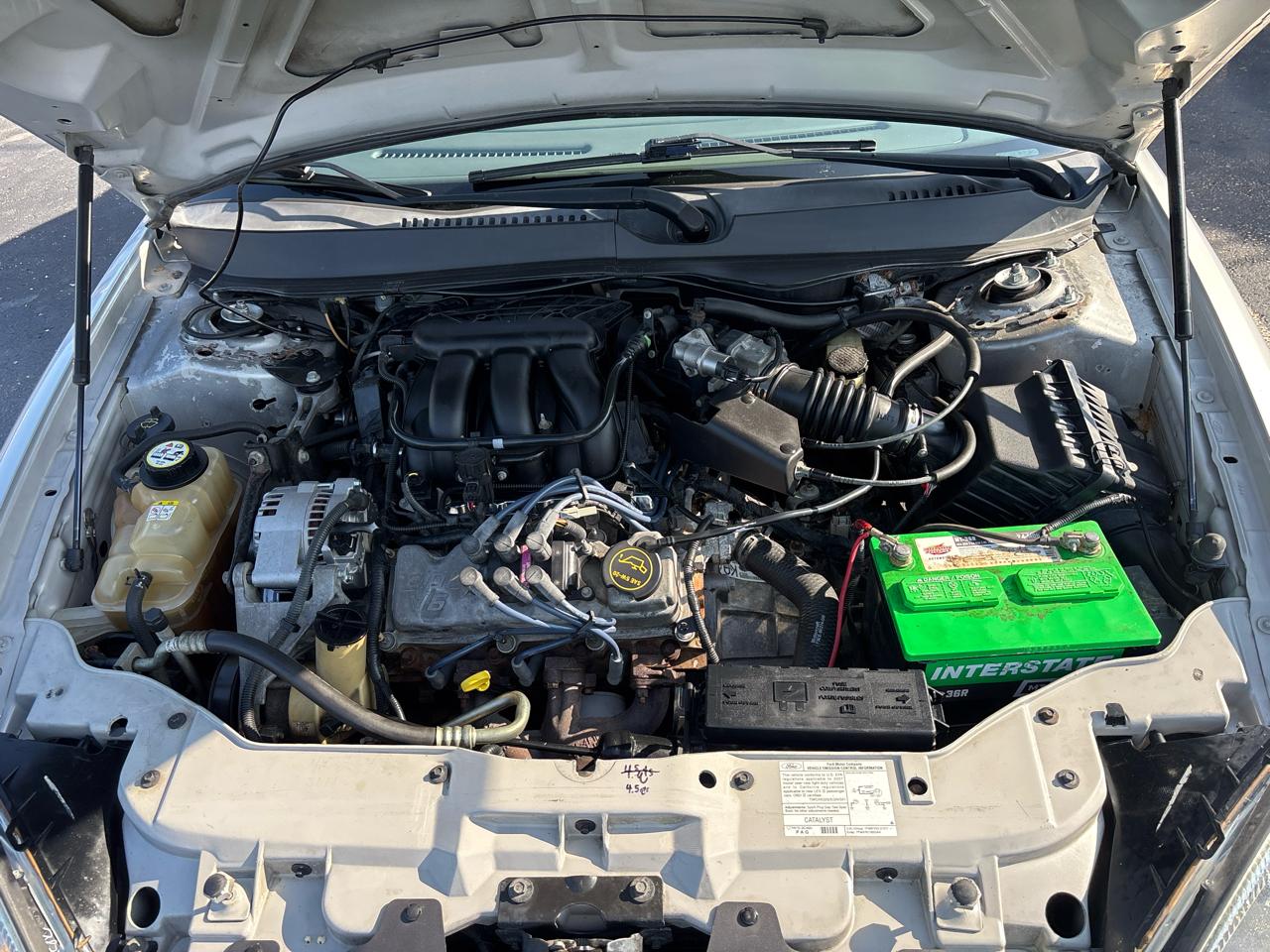 Ford Taurus 4dr Sdn SEL 2007