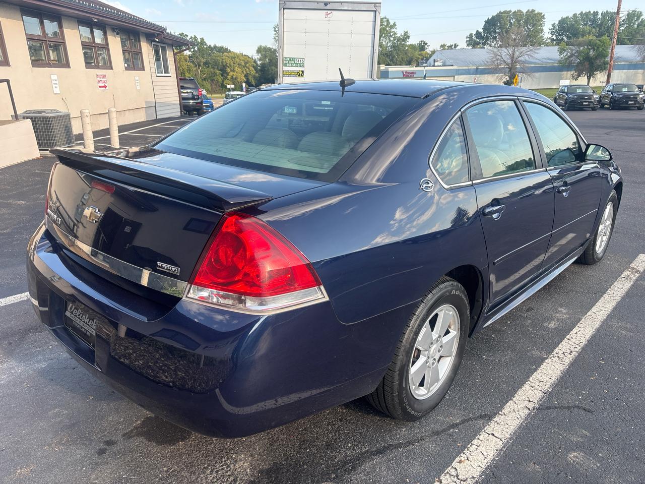 Chevrolet Impala 4dr Sdn 3.5L LT 2009