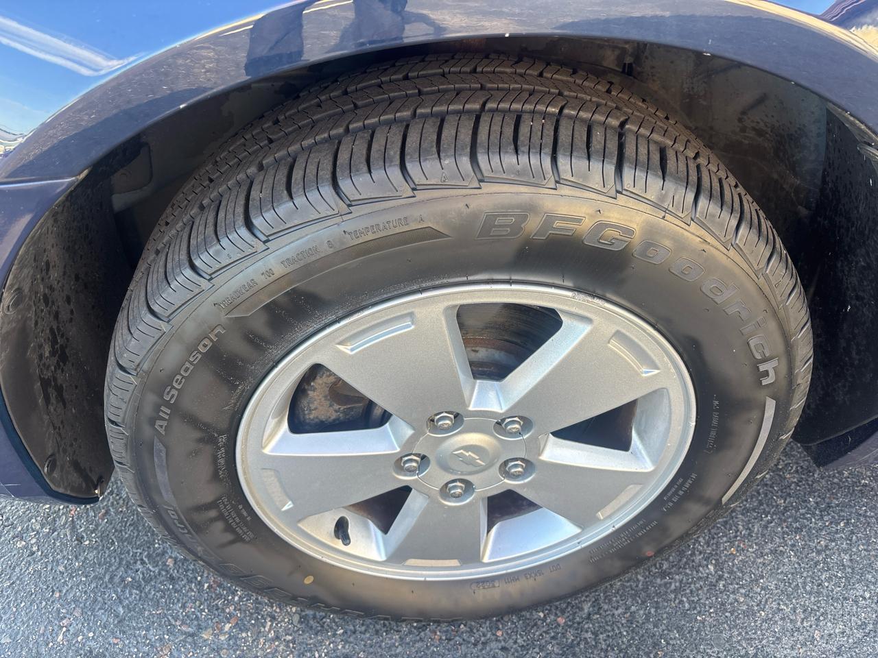 Chevrolet Impala 4dr Sdn 3.5L LT 2009