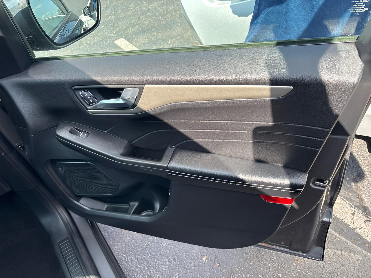 Ford Escape SE Hybrid AWD 2021