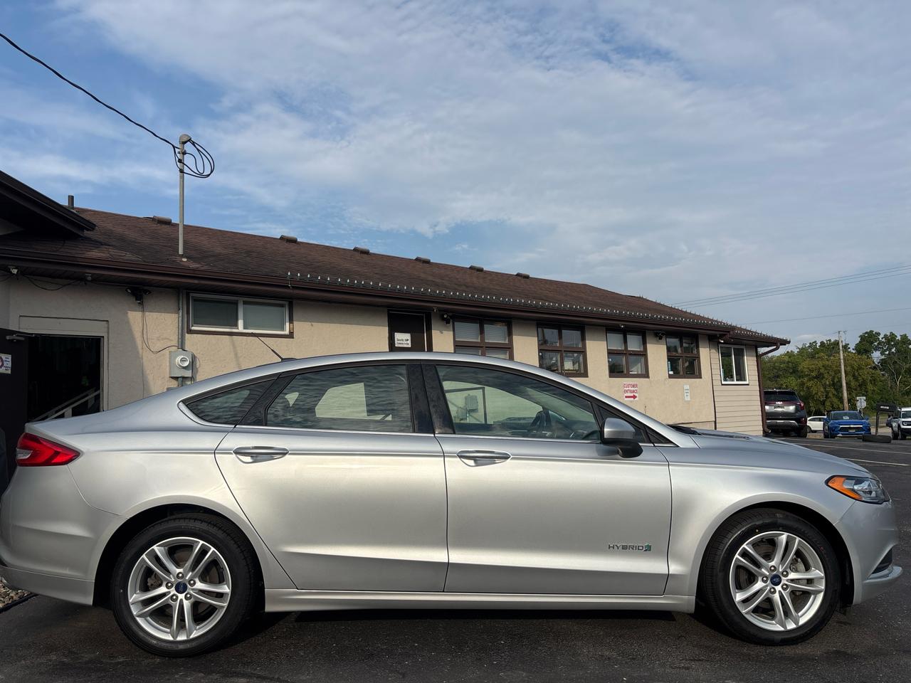 Ford Fusion Hybrid S FWD 2018