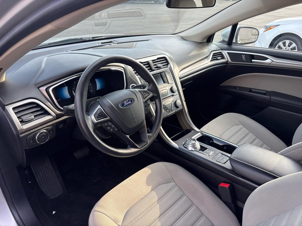 Ford Fusion Hybrid S FWD 2018