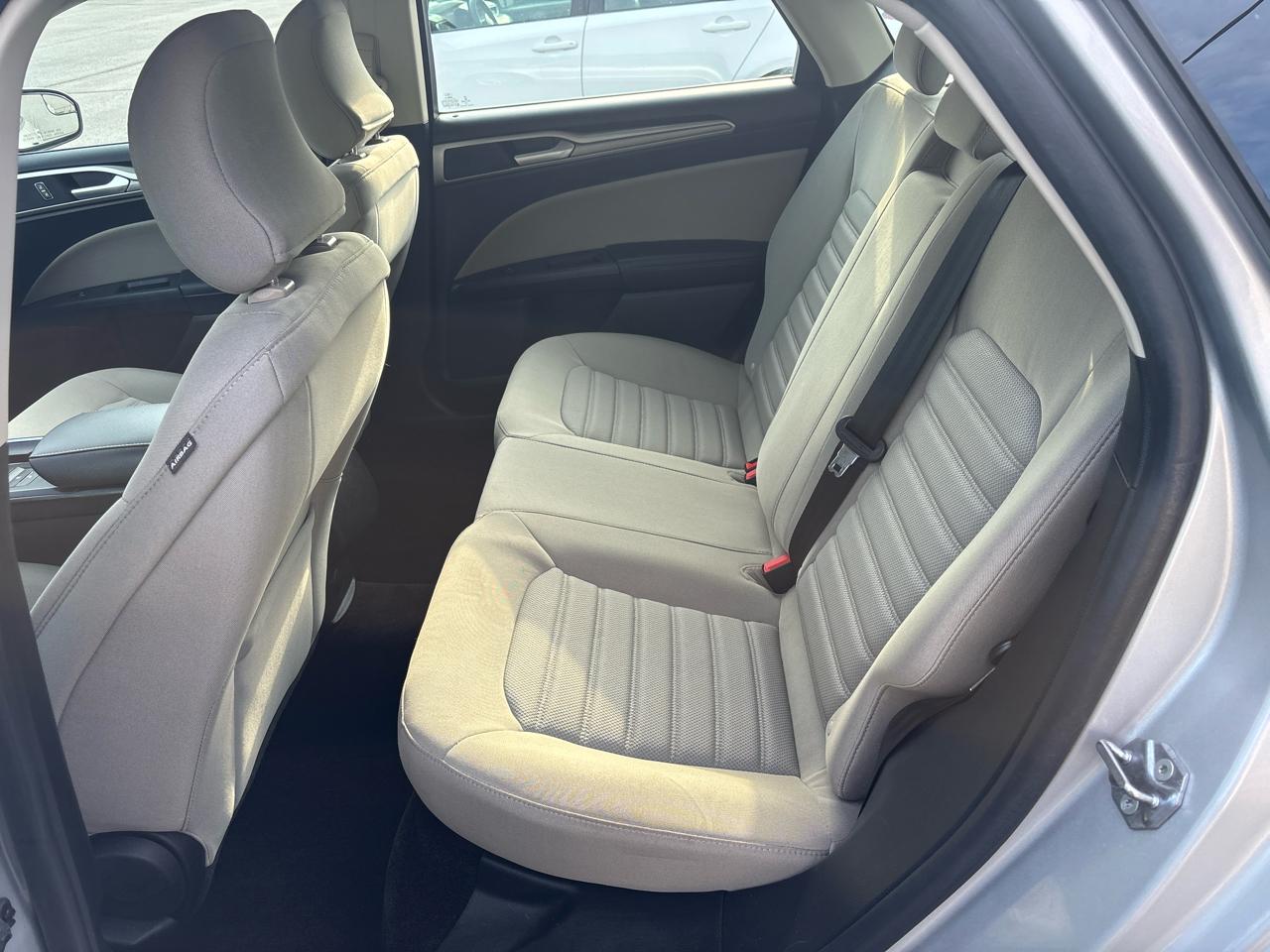 Ford Fusion Hybrid S FWD 2018