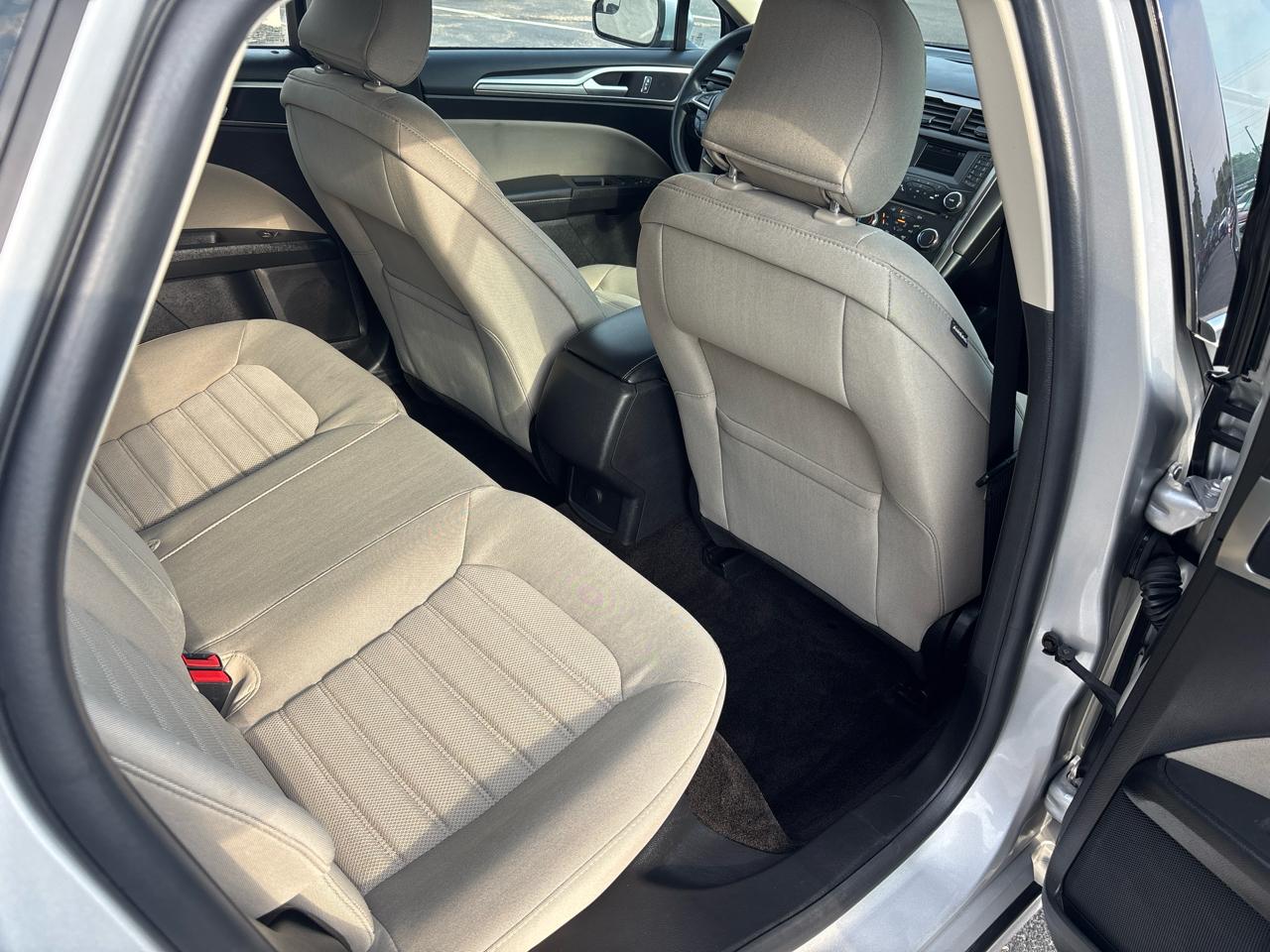Ford Fusion Hybrid S FWD 2018