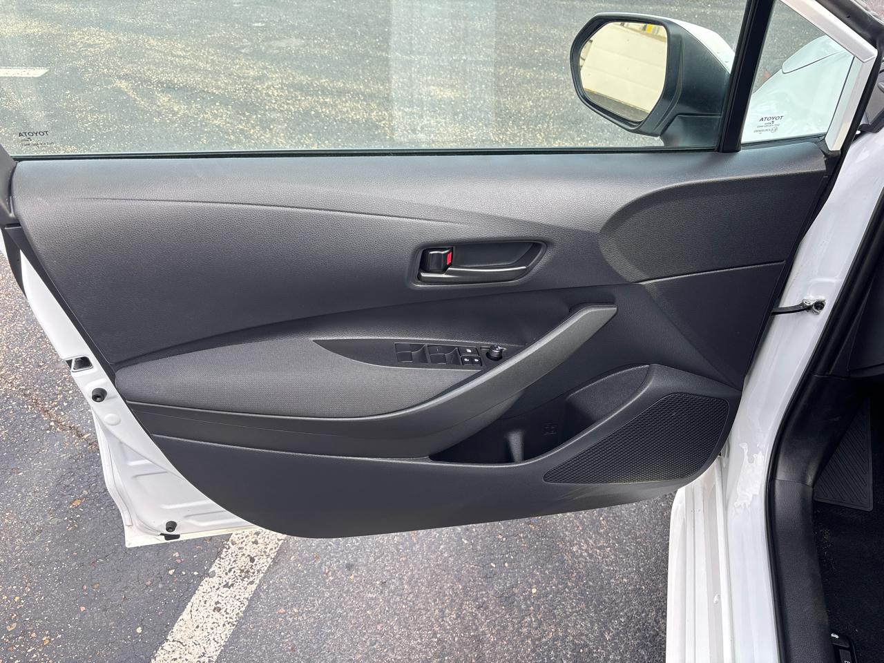 Toyota Corolla LE CVT (Natl) 2025