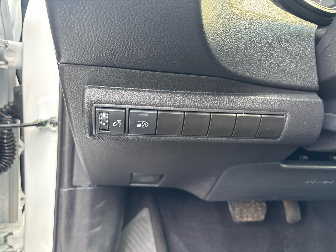 Toyota Corolla LE CVT (Natl) 2025