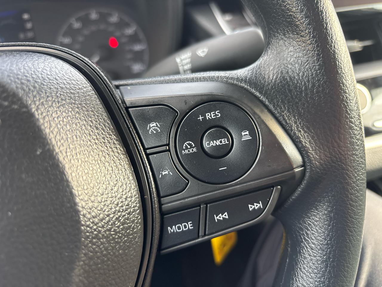 Toyota Corolla LE CVT (Natl) 2025