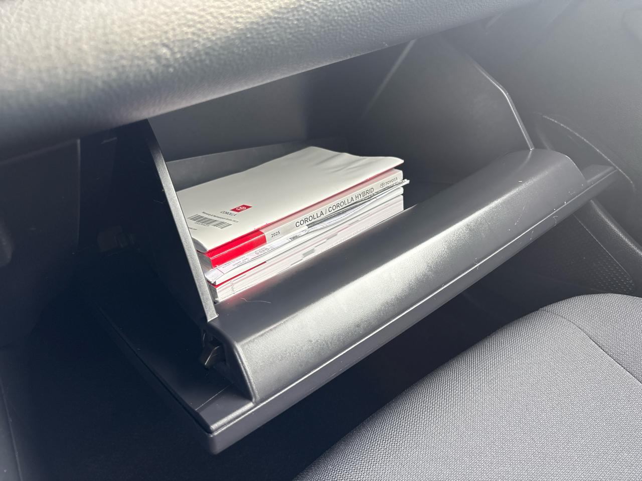 Toyota Corolla LE CVT (Natl) 2025