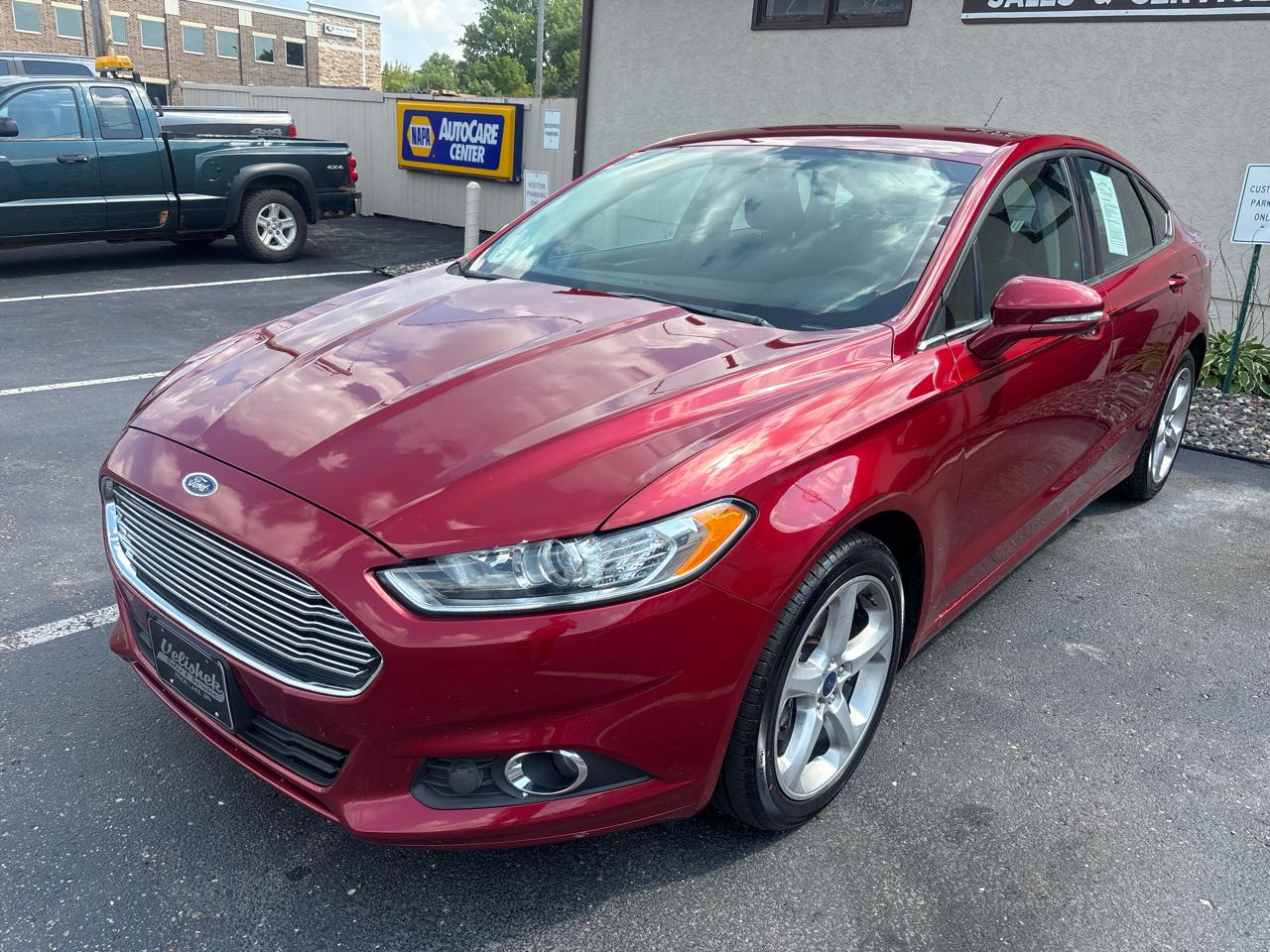 Ford Fusion 4dr Sdn SE AWD 2016
