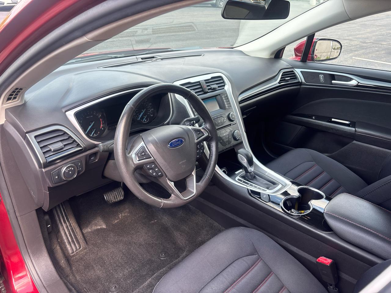 Ford Fusion 4dr Sdn SE AWD 2016