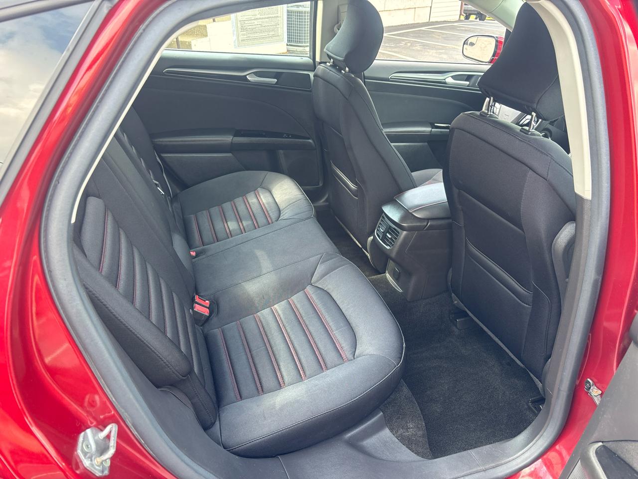 Ford Fusion 4dr Sdn SE AWD 2016