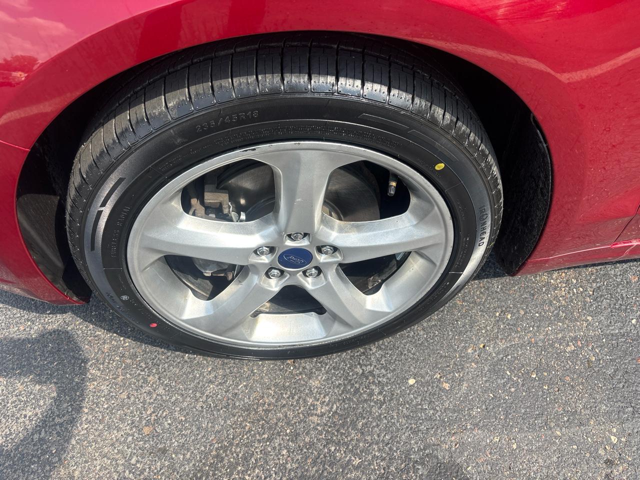 Ford Fusion 4dr Sdn SE AWD 2016