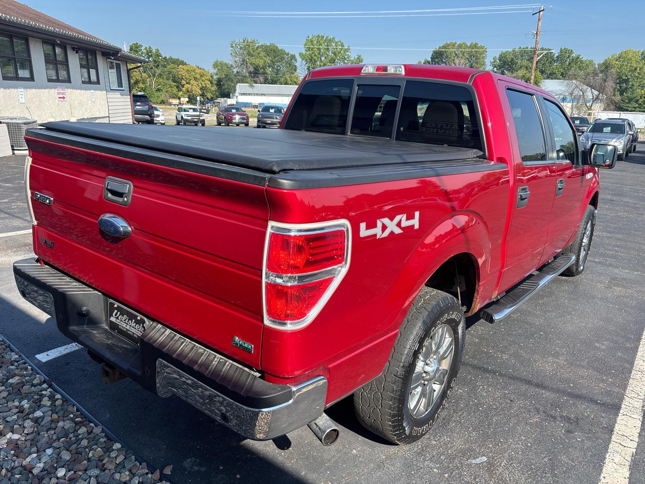 Ford F-150 4WD SuperCrew 145" XLT 2010