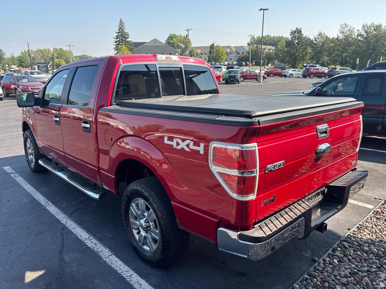 Ford F-150 4WD SuperCrew 145" XLT 2010