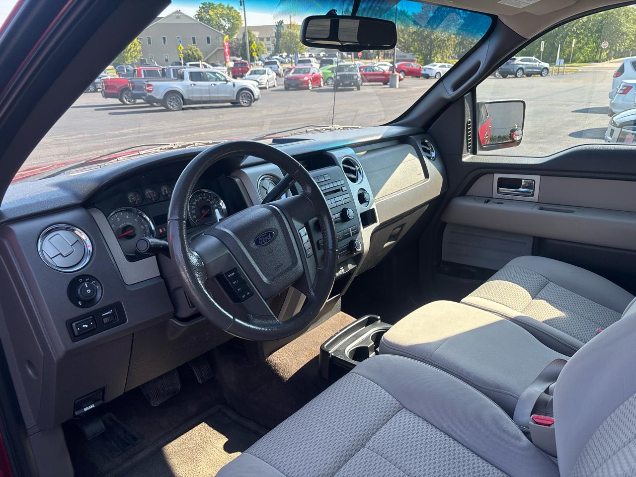 Ford F-150 4WD SuperCrew 145" XLT 2010
