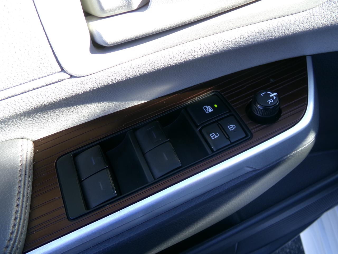 Toyota Sienna LE AWD 8-Passenger (Natl) 2021