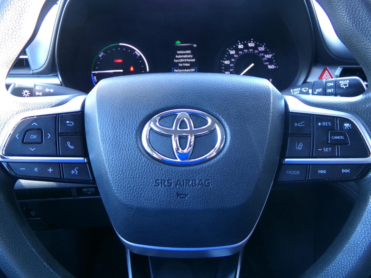 Toyota Sienna LE AWD 8-Passenger (Natl) 2021