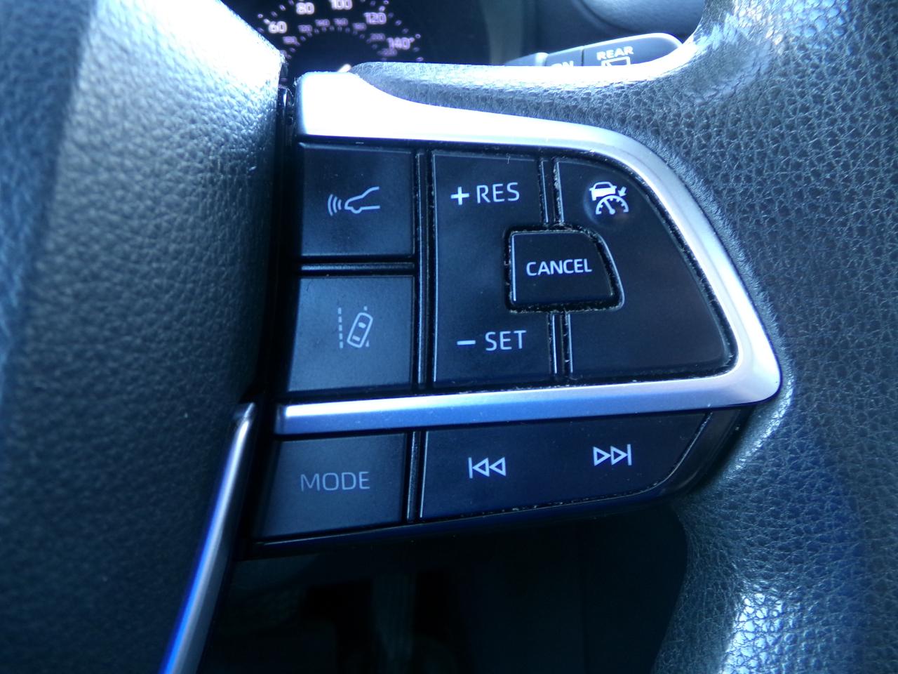 Toyota Sienna LE AWD 8-Passenger (Natl) 2021
