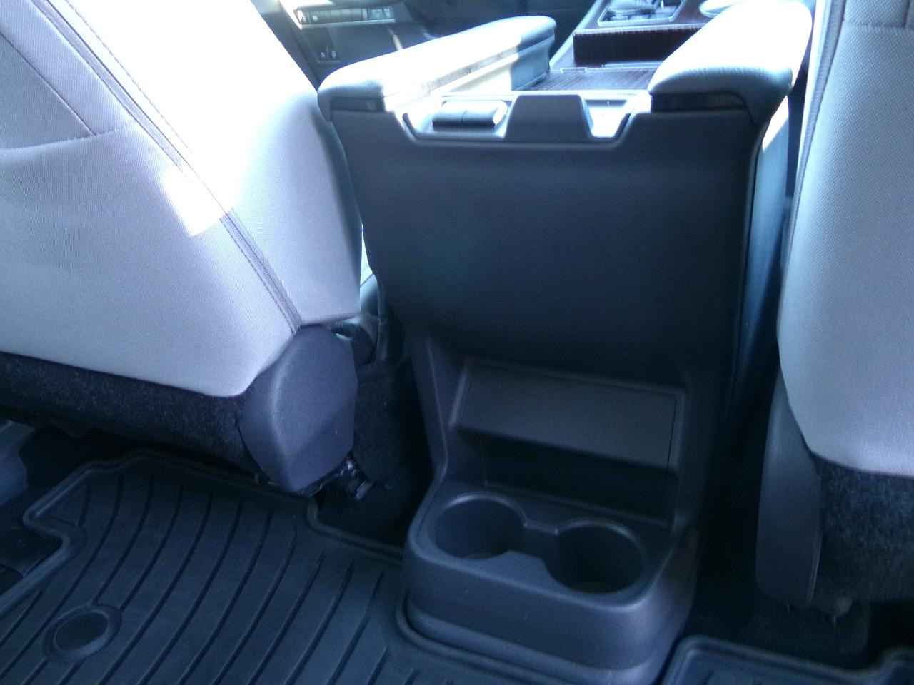 Toyota Sienna LE AWD 8-Passenger (Natl) 2021