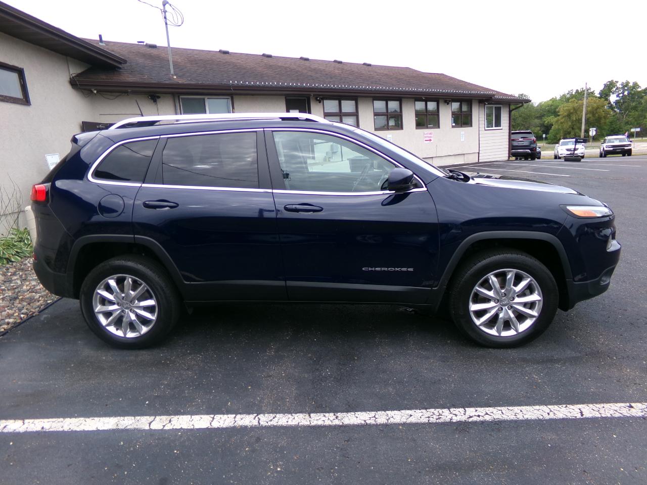 Jeep Cherokee 4WD 4dr Limited 2016