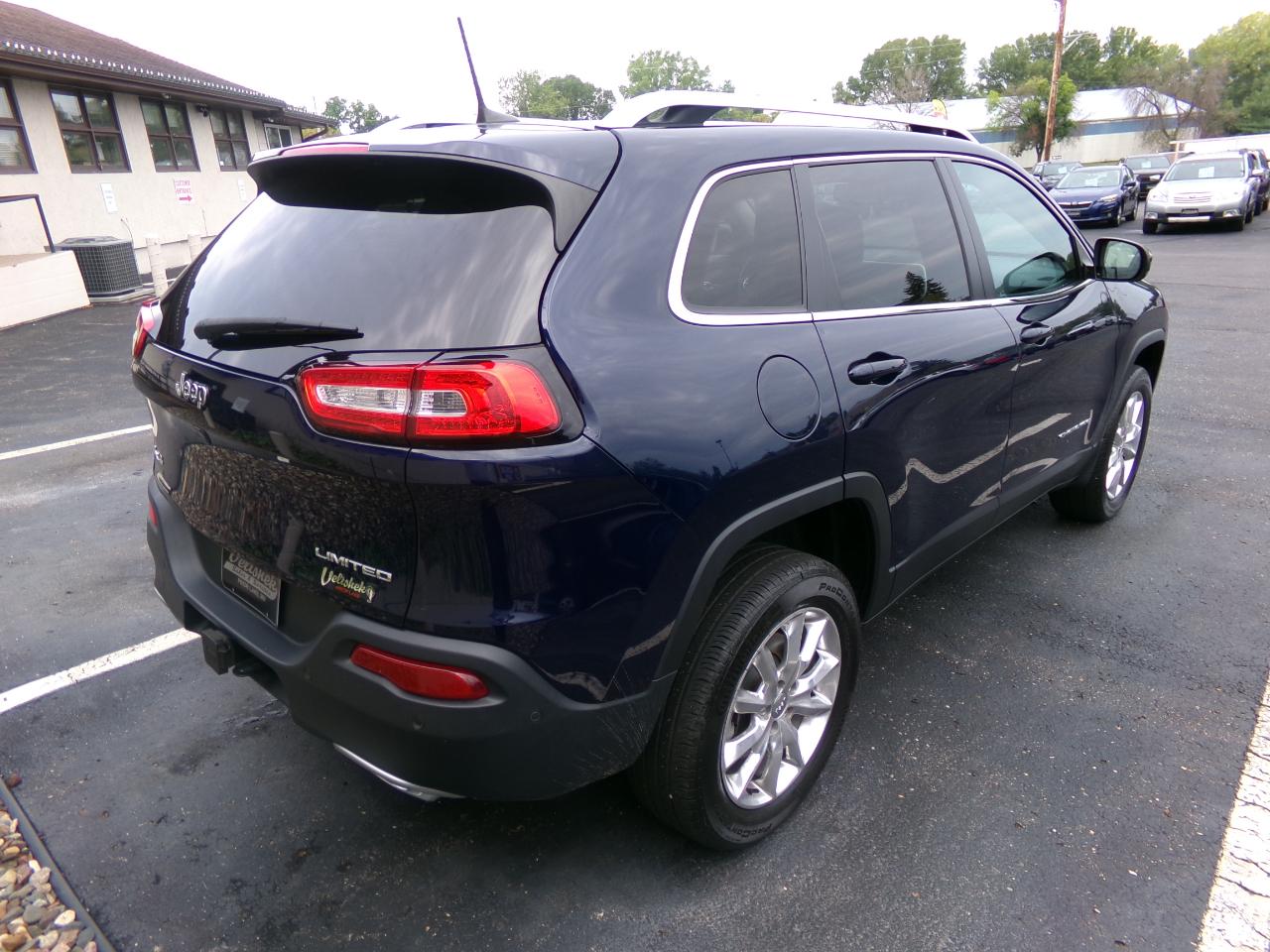 Jeep Cherokee 4WD 4dr Limited 2016