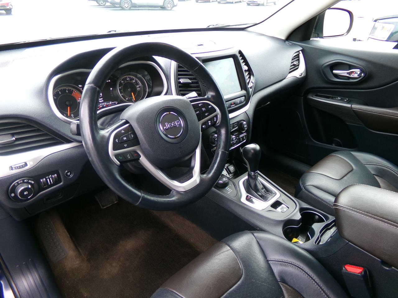 Jeep Cherokee 4WD 4dr Limited 2016