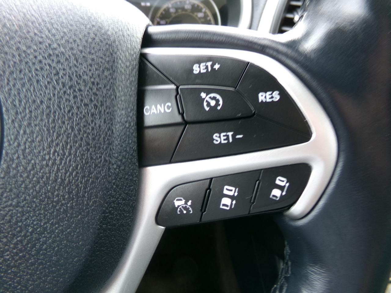 Jeep Cherokee 4WD 4dr Limited 2016
