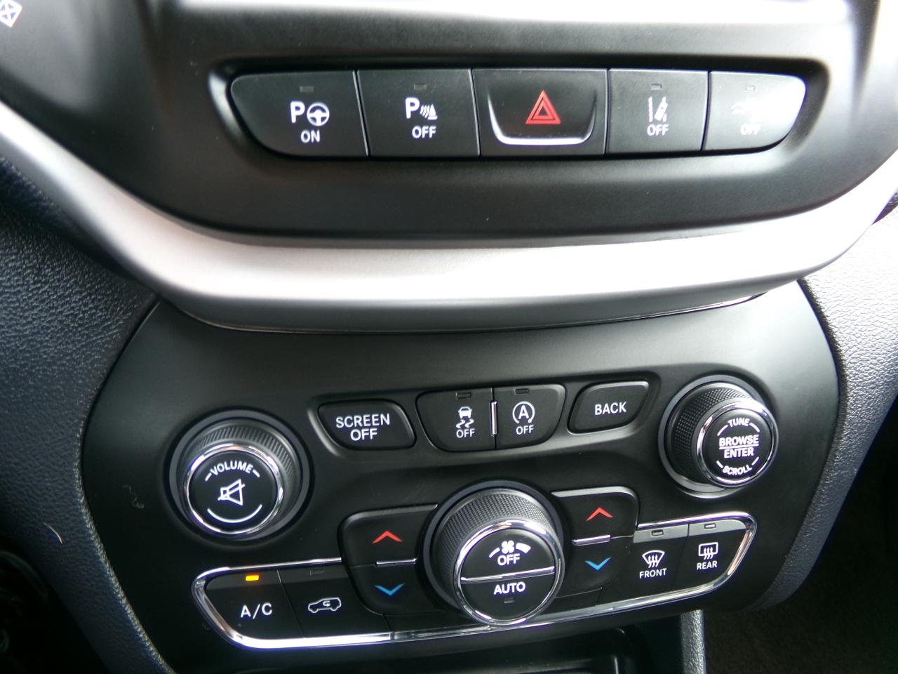 Jeep Cherokee 4WD 4dr Limited 2016