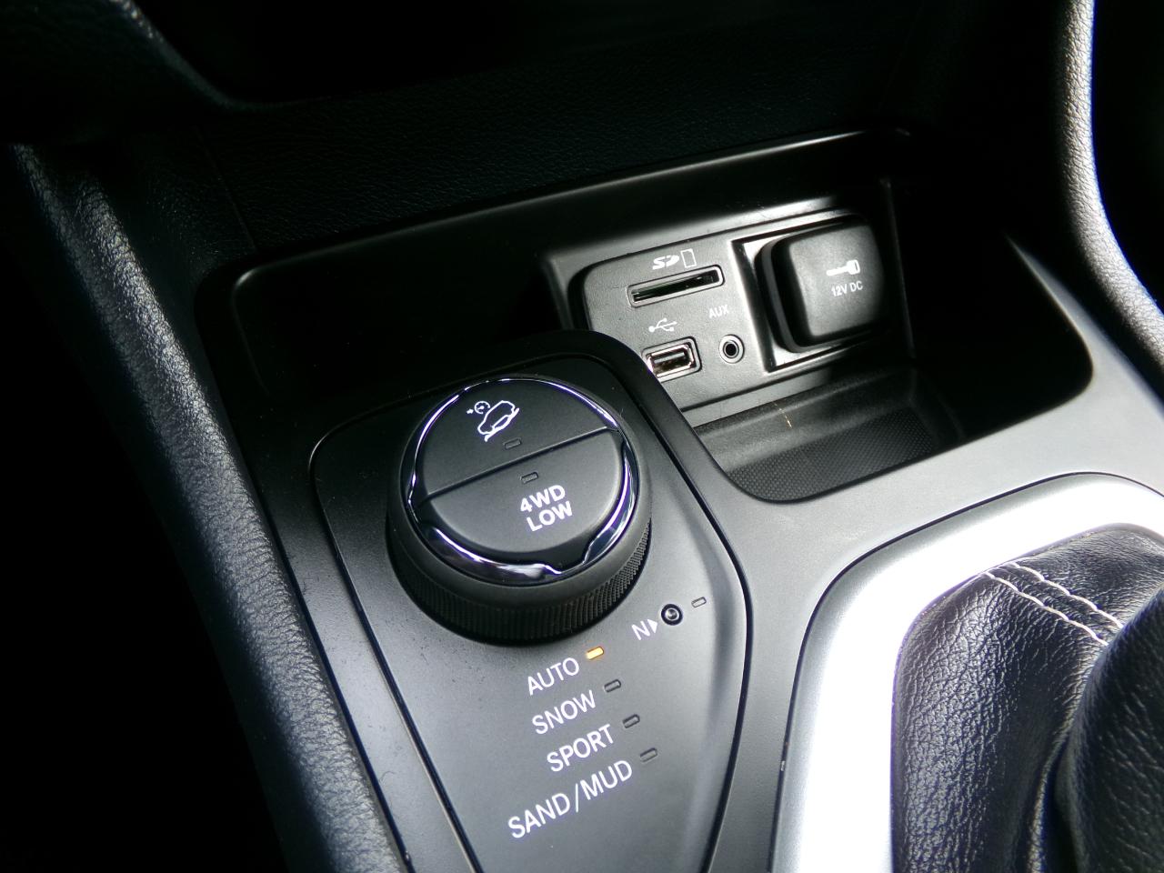 Jeep Cherokee 4WD 4dr Limited 2016
