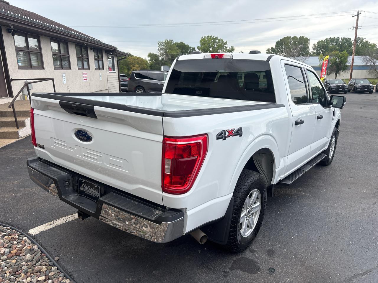 Ford F-150 XLT SuperCrew 4WD 2022