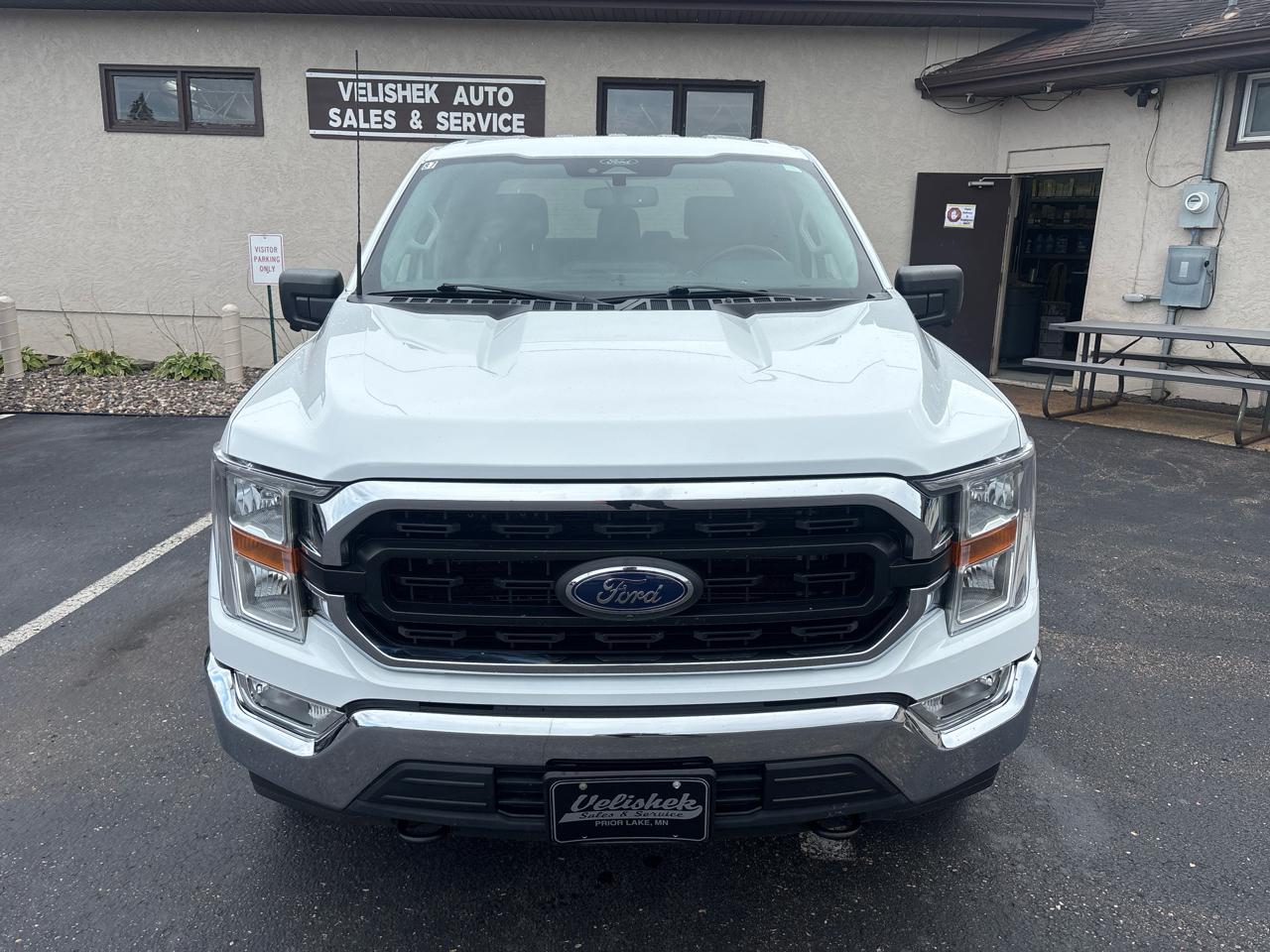 Ford F-150 XLT SuperCrew 4WD 2022