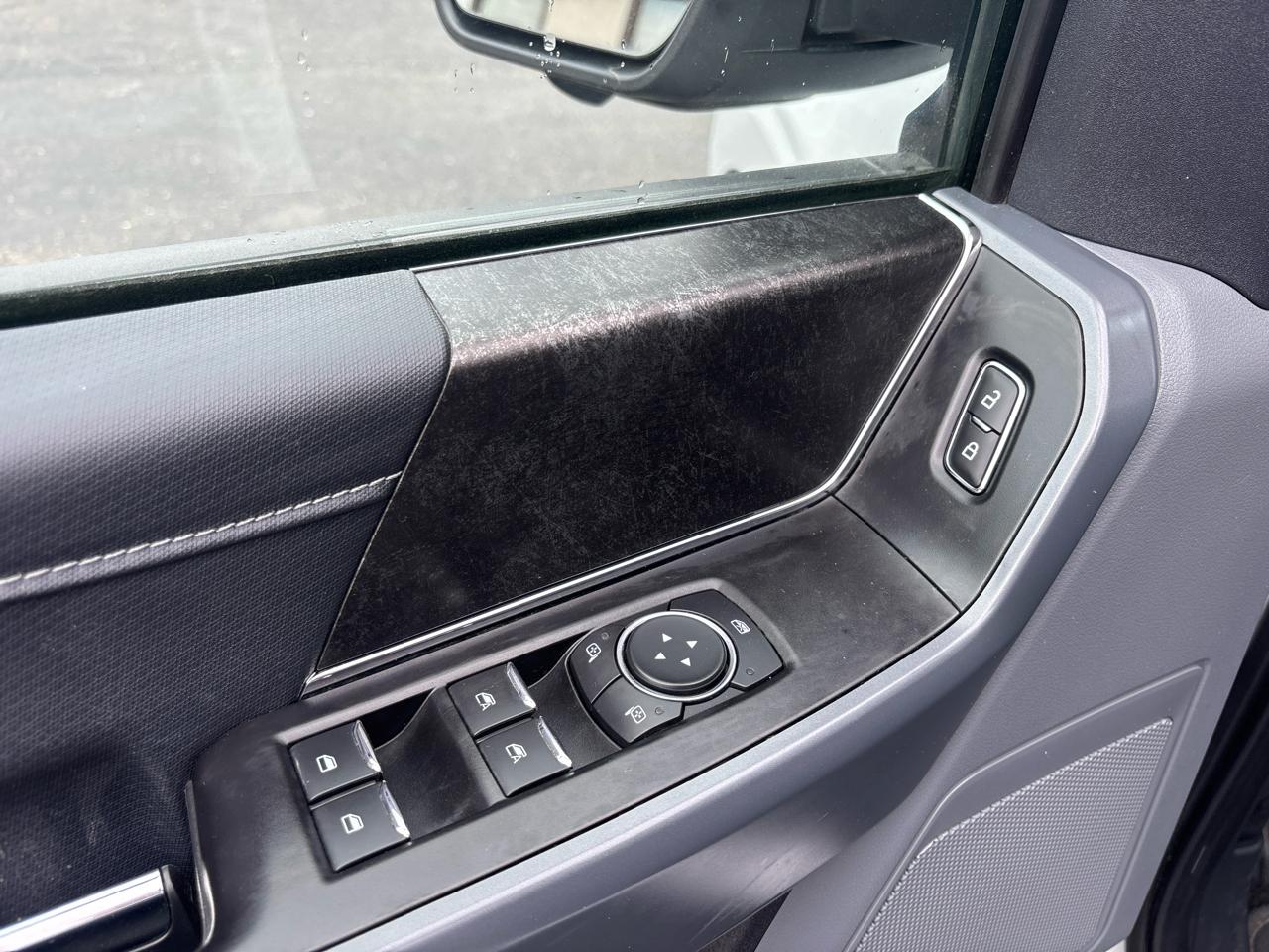 Ford F-150 XLT SuperCrew 4WD 2022