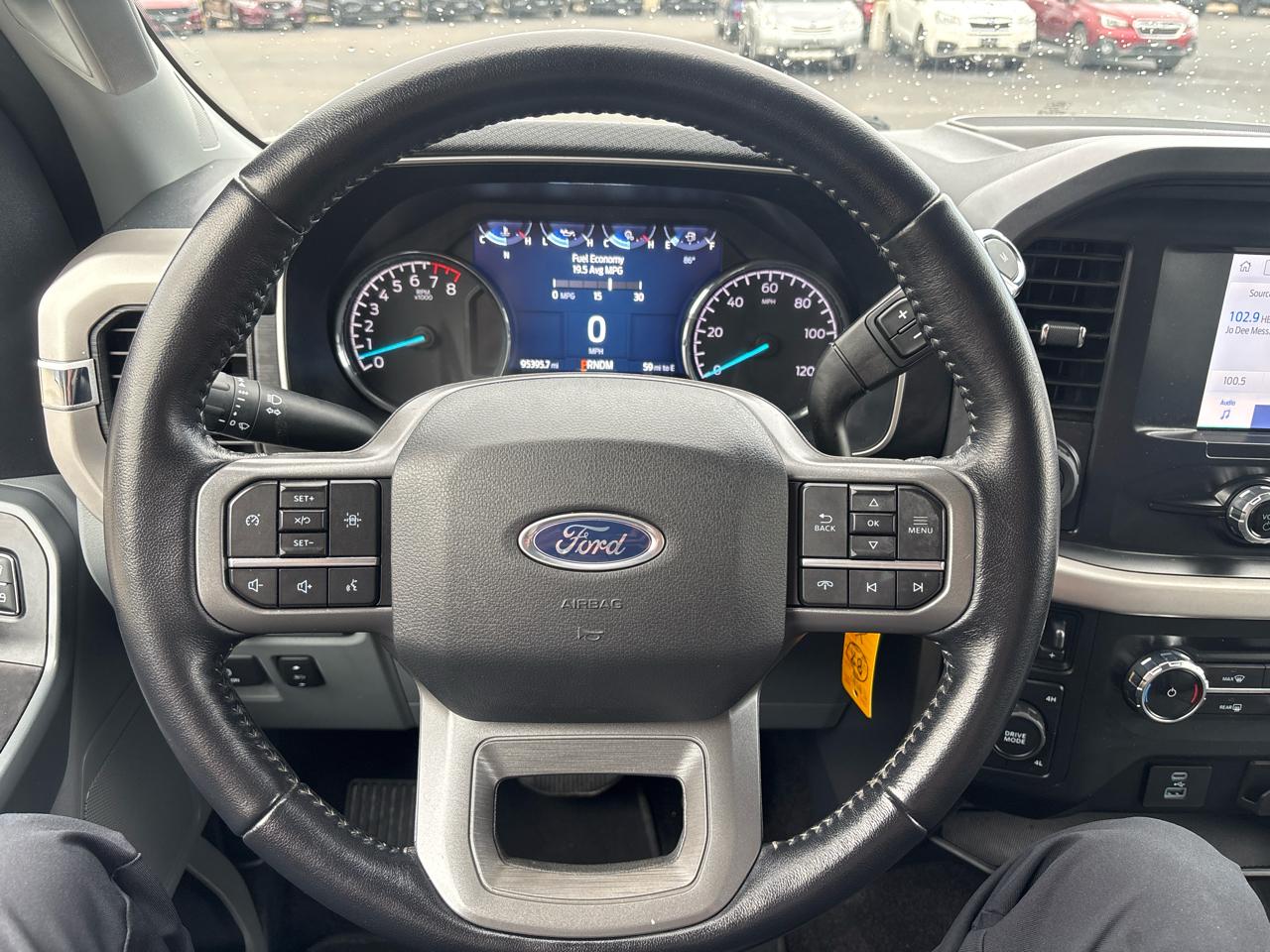 Ford F-150 XLT SuperCrew 4WD 2022