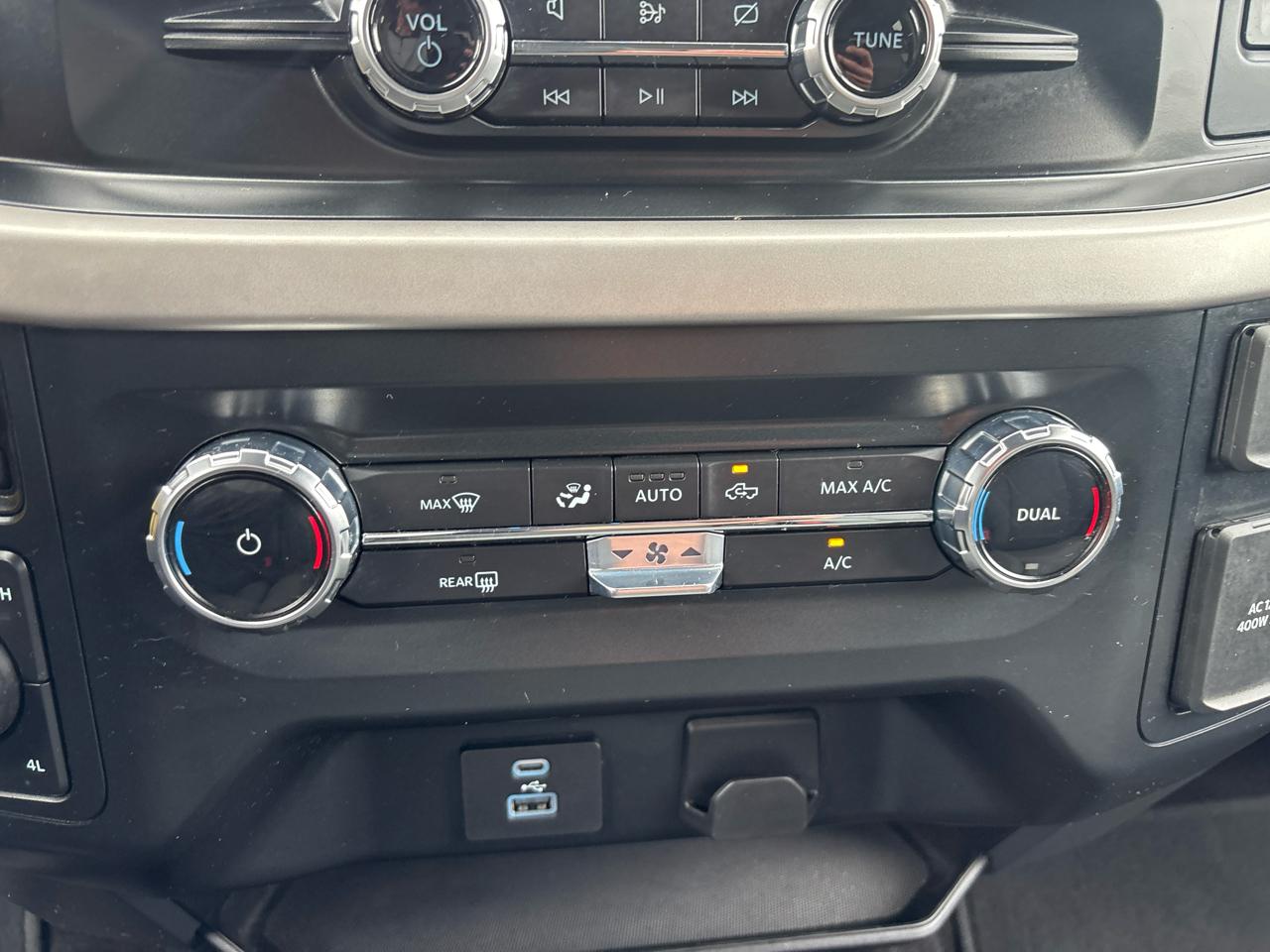Ford F-150 XLT SuperCrew 4WD 2022