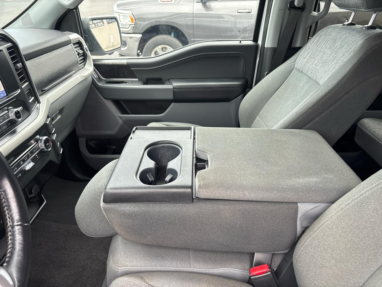 Ford F-150 XLT SuperCrew 4WD 2022