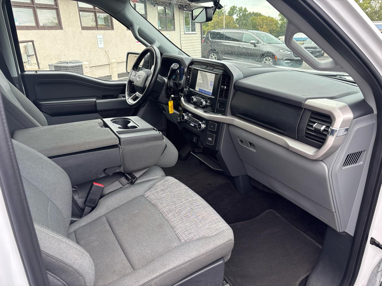 Ford F-150 XLT SuperCrew 4WD 2022
