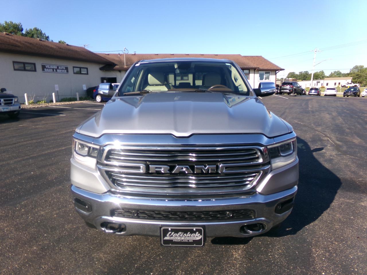 RAM 1500 Laramie 4x4 Crew Cab 5'7" Box 2019