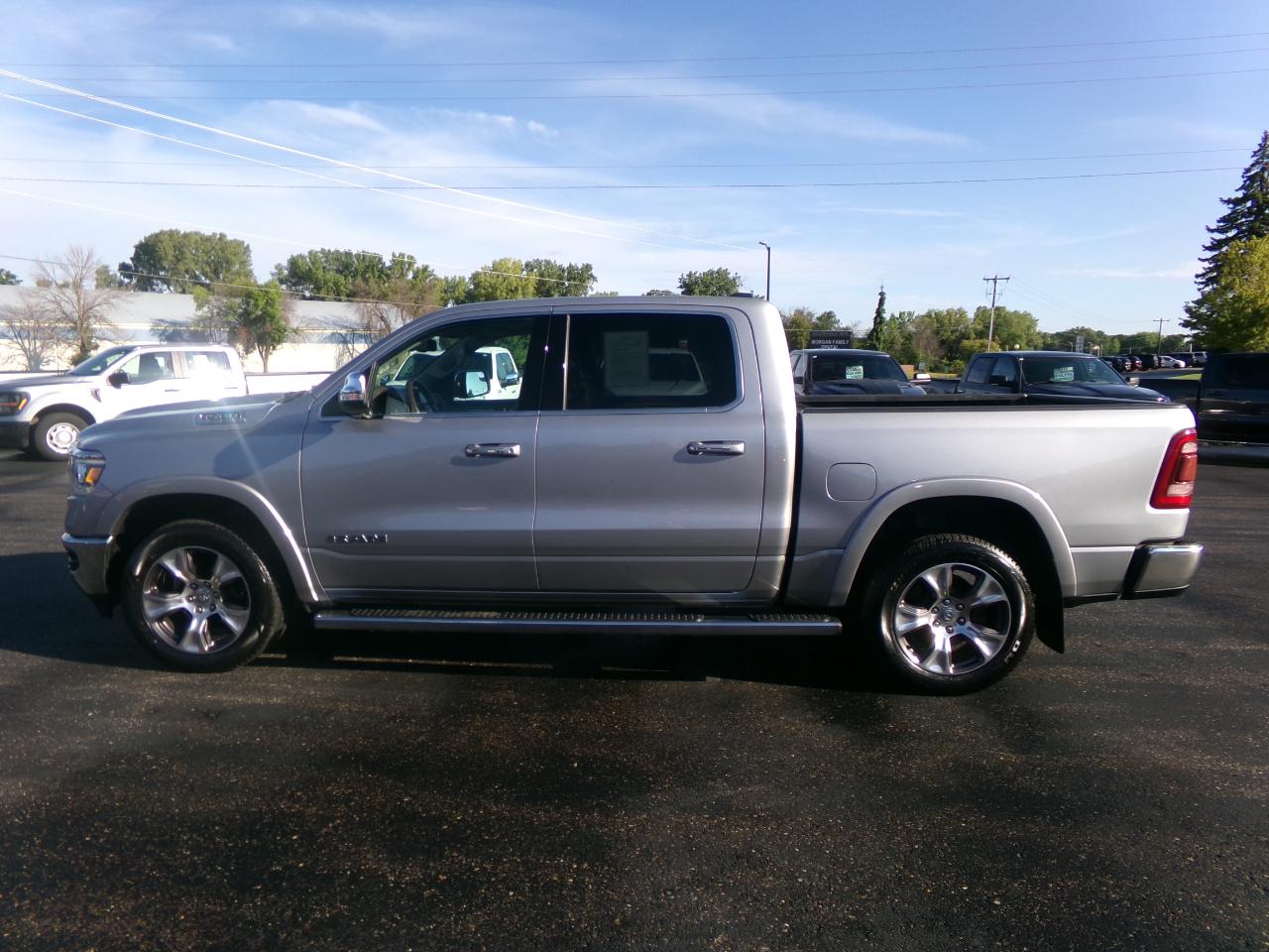 RAM 1500 Laramie 4x4 Crew Cab 5'7" Box 2019