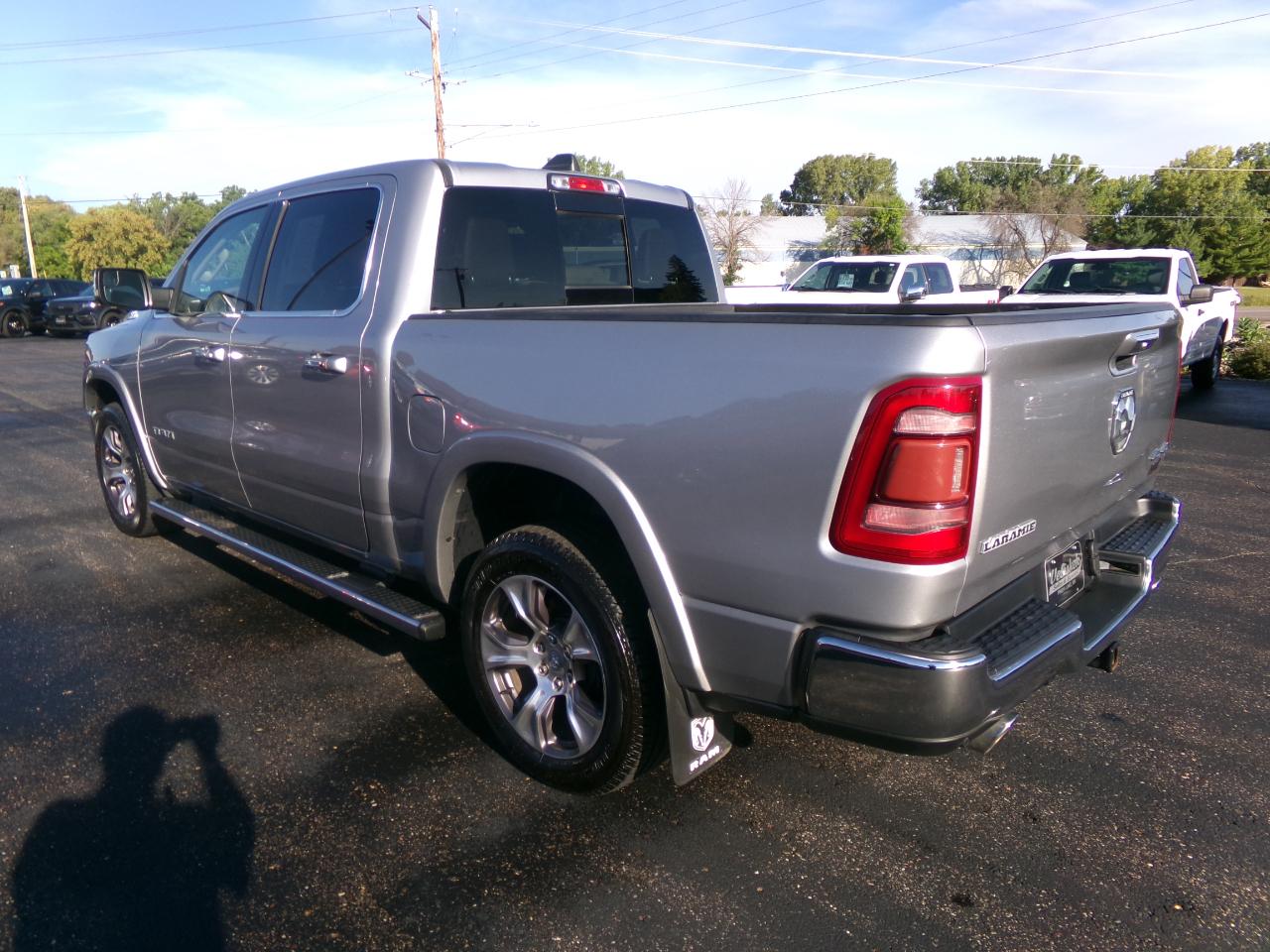 RAM 1500 Laramie 4x4 Crew Cab 5'7" Box 2019