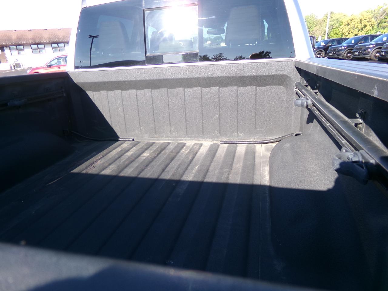 RAM 1500 Laramie 4x4 Crew Cab 5'7" Box 2019