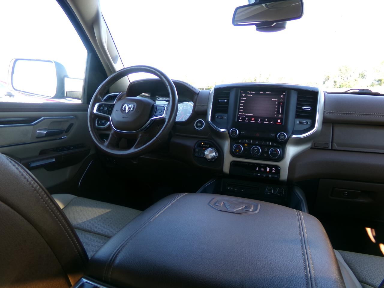 RAM 1500 Laramie 4x4 Crew Cab 5'7" Box 2019