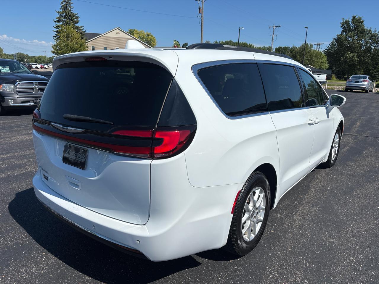 Chrysler Pacifica Touring L FWD 2022