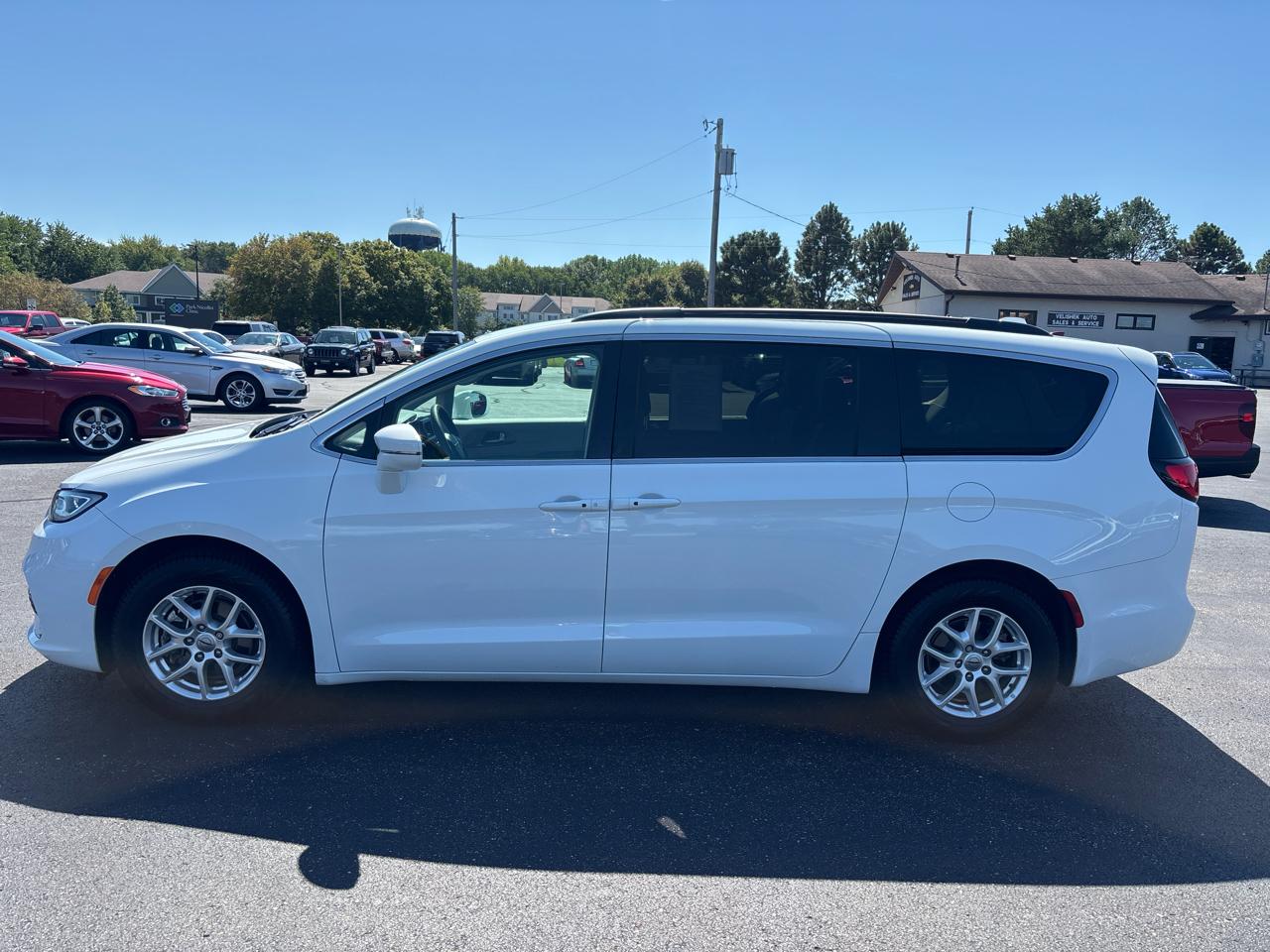 Chrysler Pacifica Touring L FWD 2022